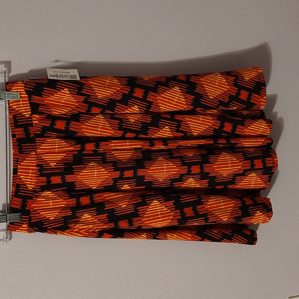 💥 5/$25💥 NWT LuLaRoe Madison skirt